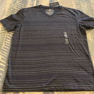 New American Rag V Neck Medium T